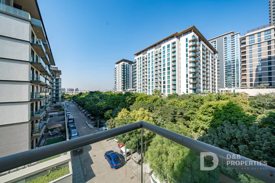 Spacious Layout | Huge Terrace | Park View - Image 20