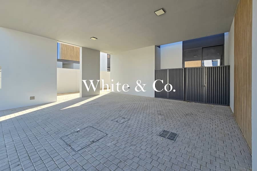 Single Row | Brand New 4BR | Corner Plot