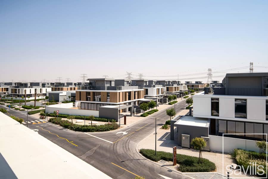 EXCLUSIVE | GENUINE RESALE | MODERN FINISHING - Image 11