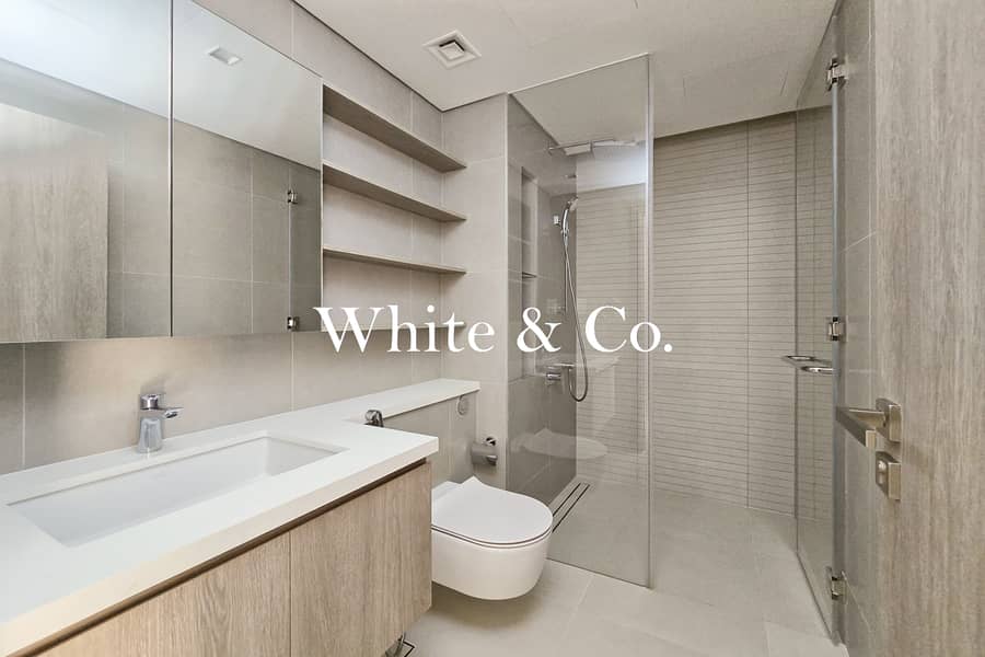 Marina Views | New Modern | Available Now - Image 10