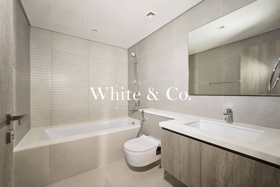 Marina Views | New Modern | Available Now - Image 11