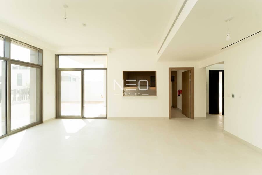 4BR + Maid | Single Row | Close to Amenities | Elevated Plot