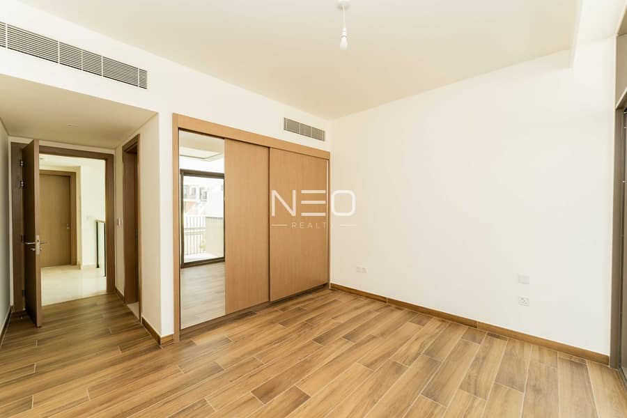 4BR + Maid | Single Row | Close to Amenities | Elevated Plot - Image 11