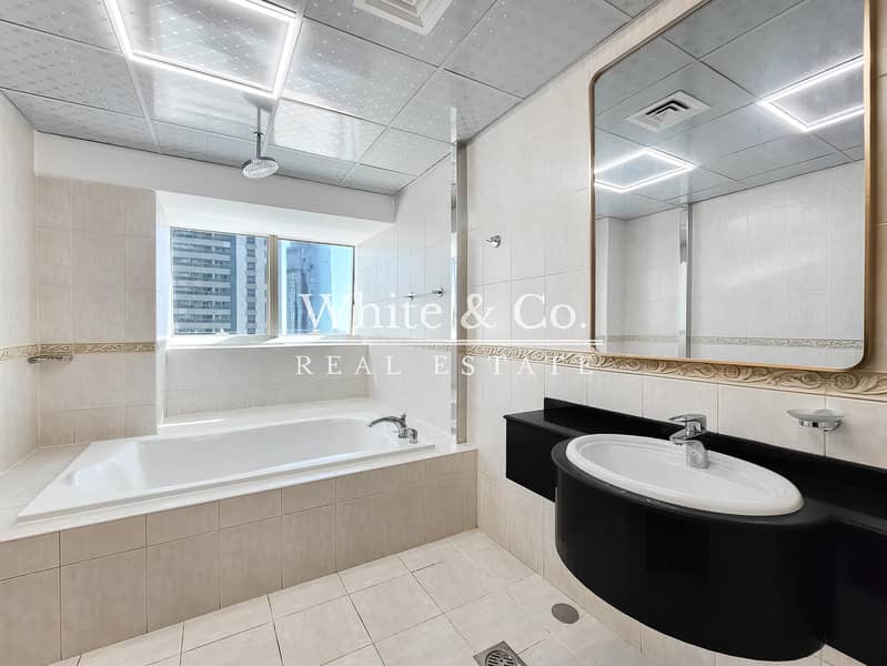 SPACIOUS | PANORAMIC VIEWS | HIGH FLOOR - Image 15