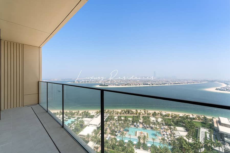 High-Floor Palm Paradise with Incredible Views