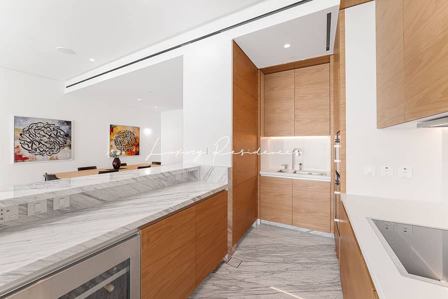 High-Floor Palm Paradise with Incredible Views - Image 13