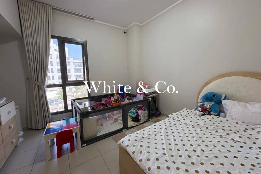 Upgraded | Pool Views | Vacant on Transfer - Image 9