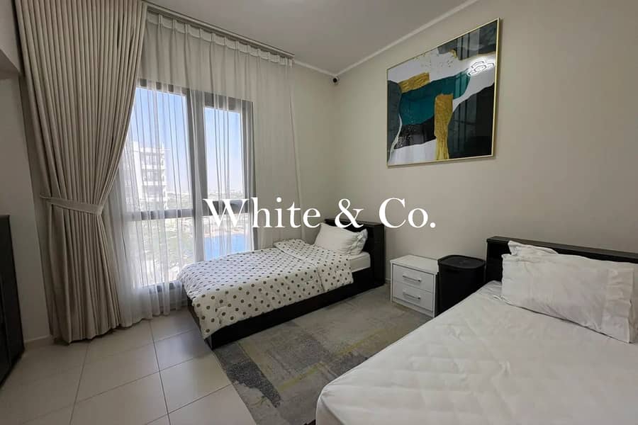 Upgraded | Pool Views | Vacant on Transfer - Image 10