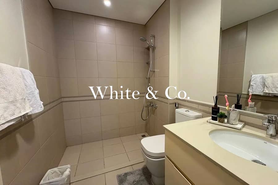 Upgraded | Pool Views | Vacant on Transfer - Image 11