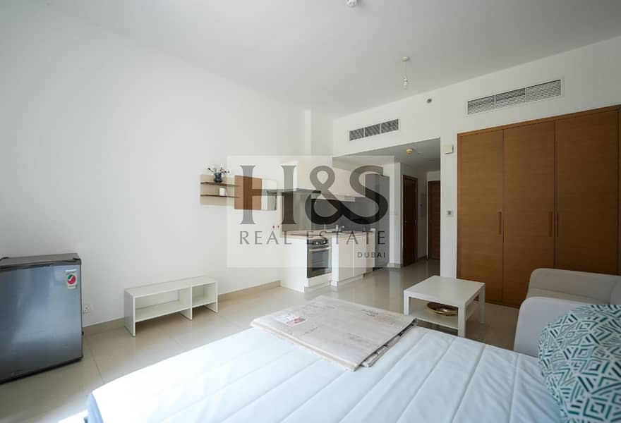 STUNNING STUDIO | SEMI FURNISHED | PERFECT LAYOUT