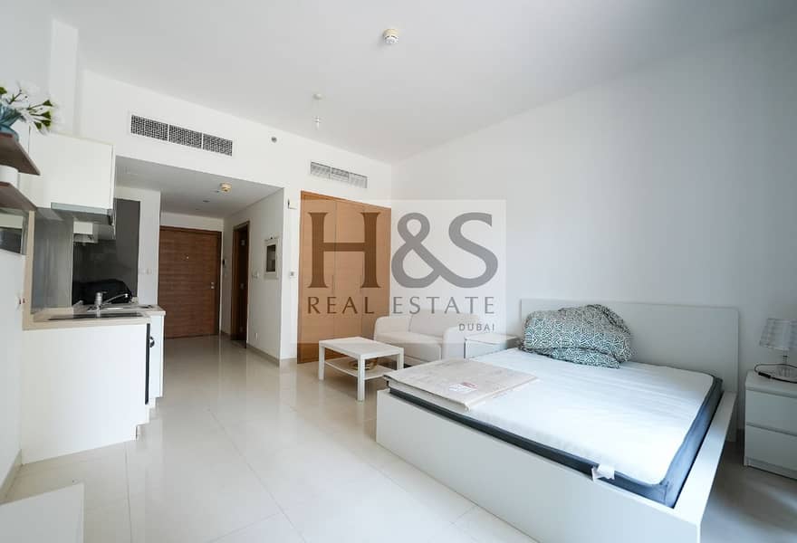 STUNNING STUDIO | SEMI FURNISHED | PERFECT LAYOUT