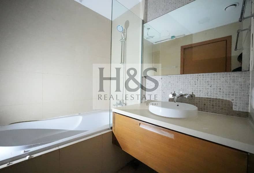 STUNNING STUDIO | SEMI FURNISHED | PERFECT LAYOUT - Image 7