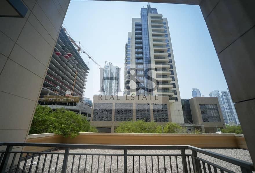 STUNNING STUDIO | SEMI FURNISHED | PERFECT LAYOUT - Image 9