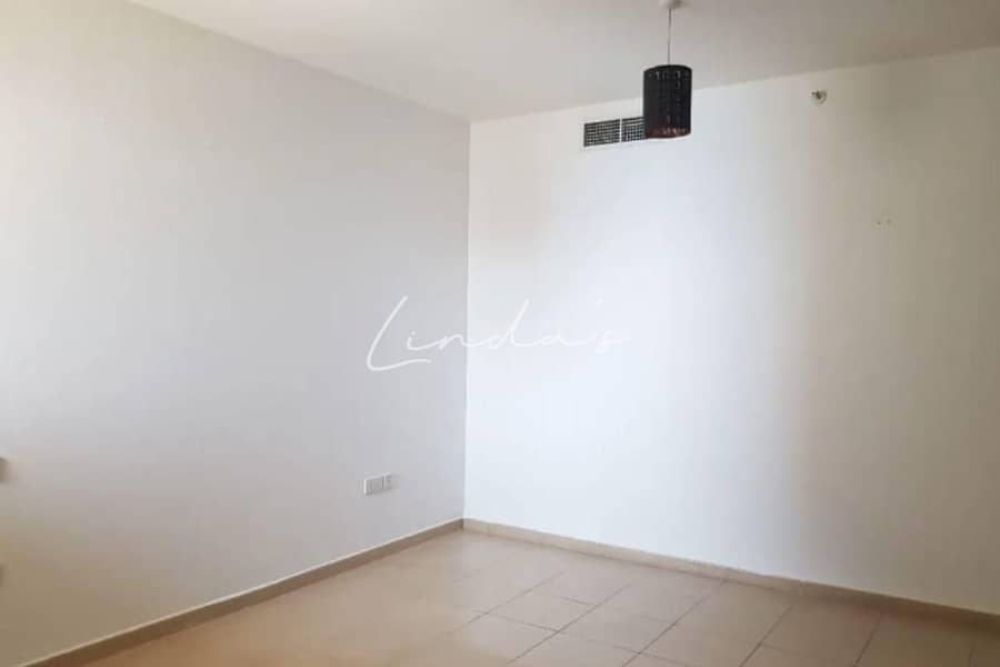 Spacious | 3BR + Maid | Unfurnished | High Floor - Image 10