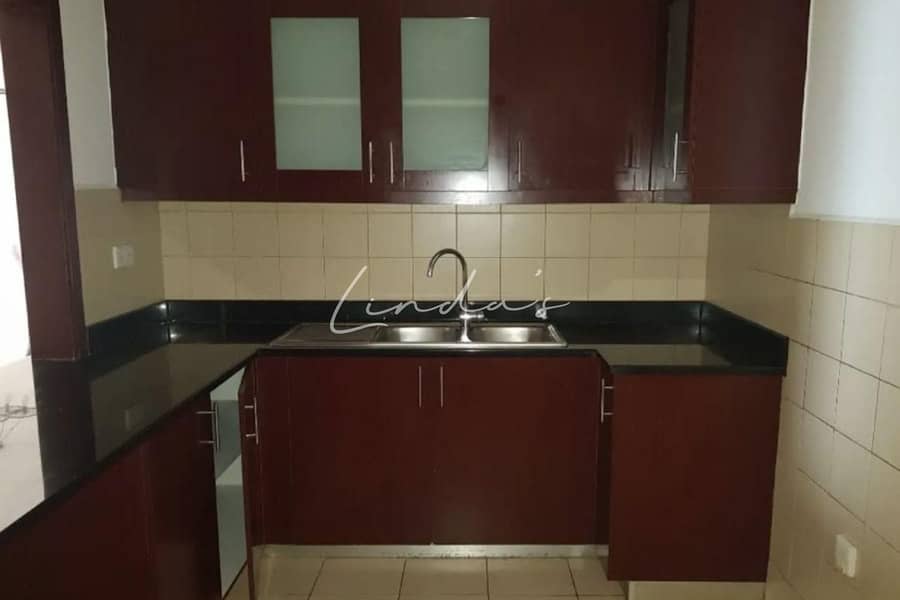 Spacious | 3BR + Maid | Unfurnished | High Floor - Image 11