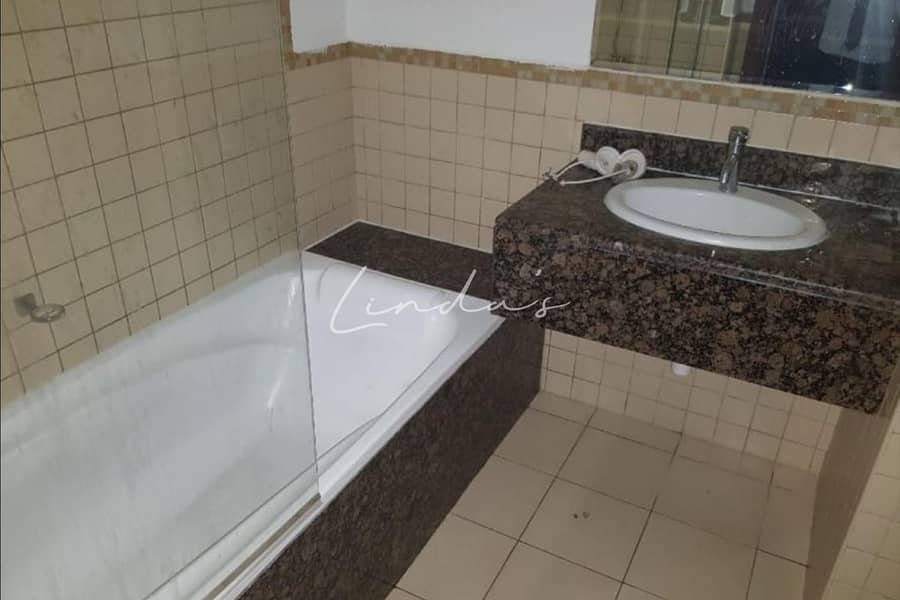 Spacious | 3BR + Maid | Unfurnished | High Floor - Image 20