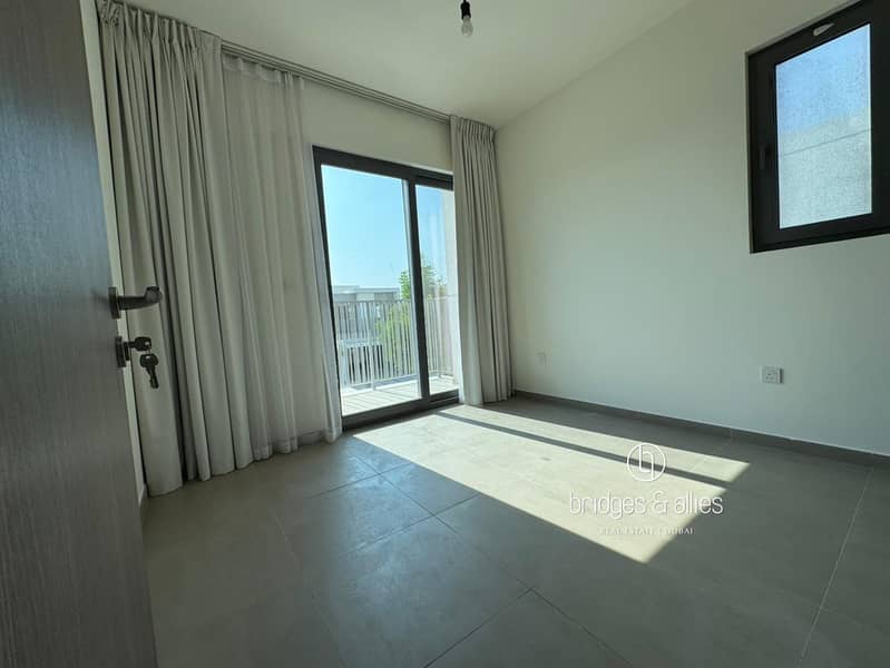 READY LANDSCAPED |3 BED + MAID | WELL MAINTAINED - Image 13