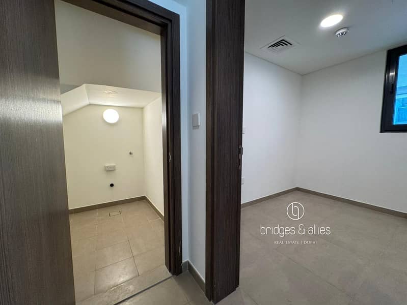 READY LANDSCAPED |3 BED + MAID | WELL MAINTAINED - Image 12