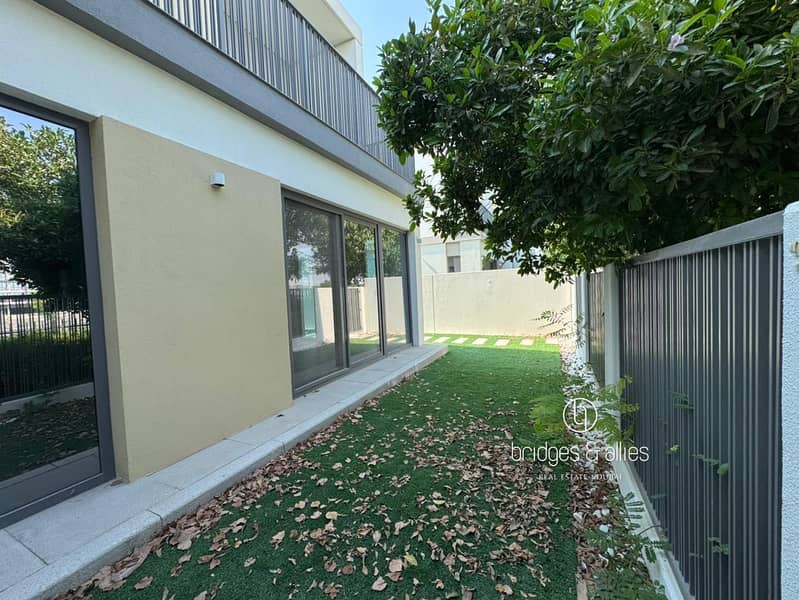 READY LANDSCAPED |3 BED + MAID | WELL MAINTAINED - Image 14