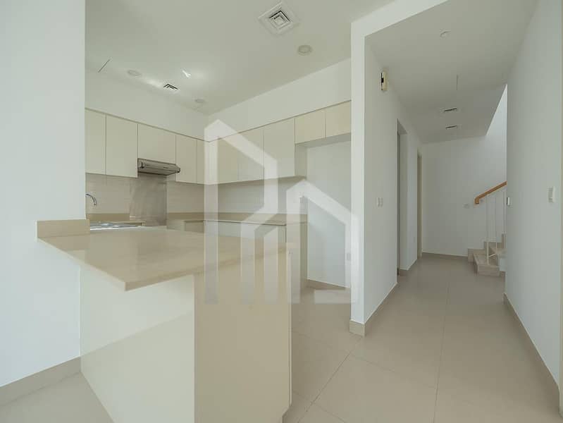 Single Row | Large Plot | Landscaped - Image 7