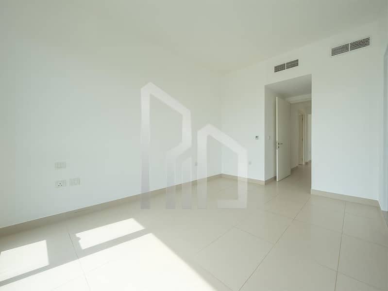 Single Row | Large Plot | Landscaped - Image 23