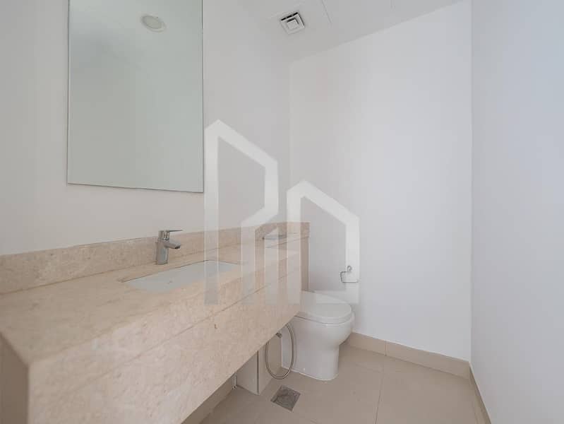 Single Row | Large Plot | Landscaped - Image 26