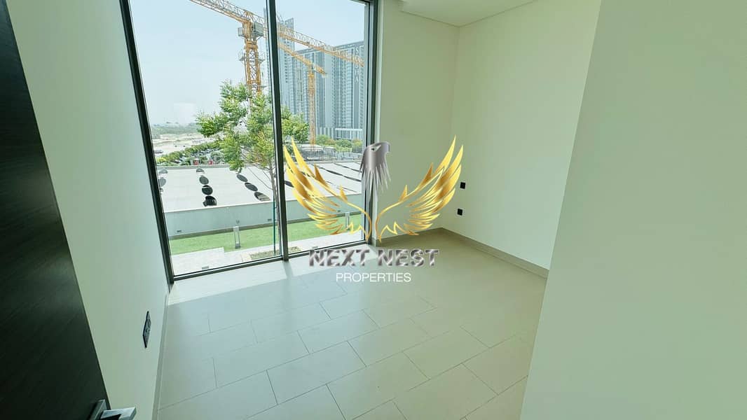 Investor Deal | Vacant 2-BHK With Balcony & Best View - Image 6