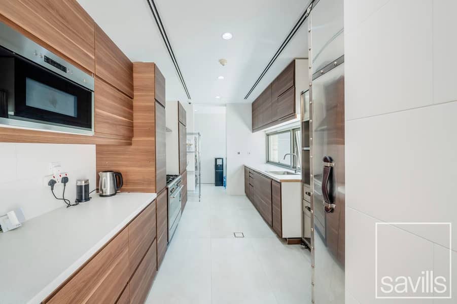 custom Built , Billionaire’s Row Mansion | Royal Atlantis View - Image 13