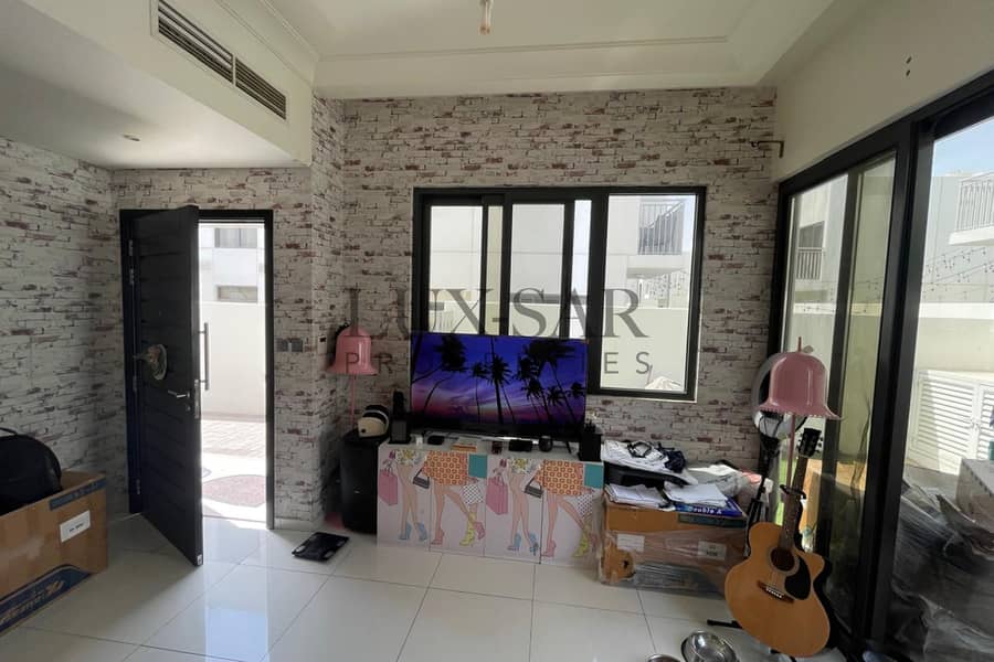 R2EM | 3 Bed + Maid | Ready to Move - Image 11