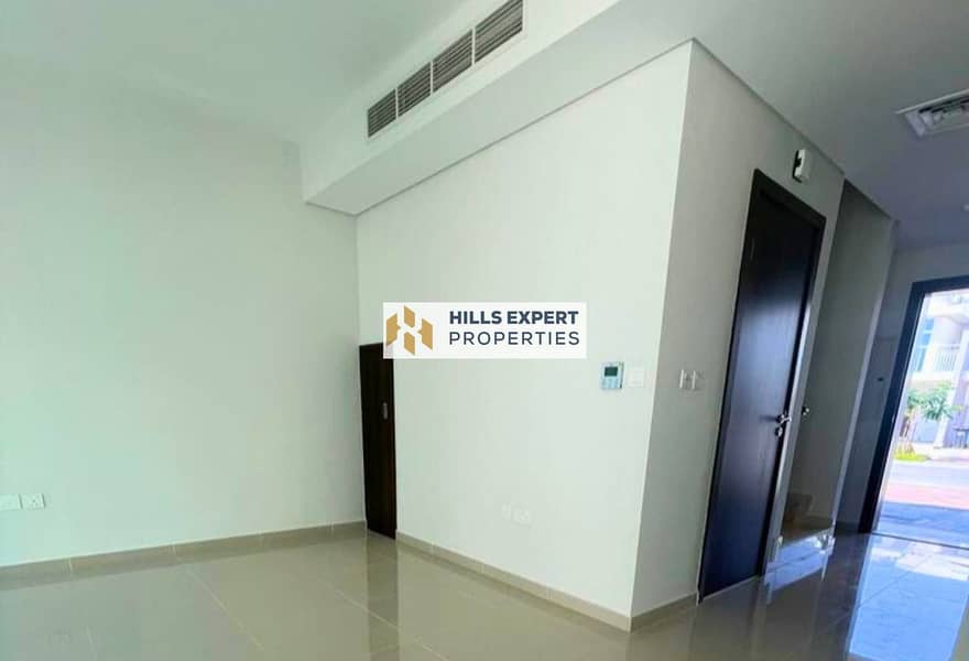 Move-In Ready | Unfurnished 3 BR | Peaceful Living