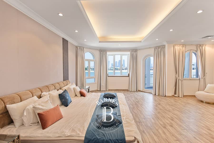 Garden Home | High Number | Skyline View - Image 11