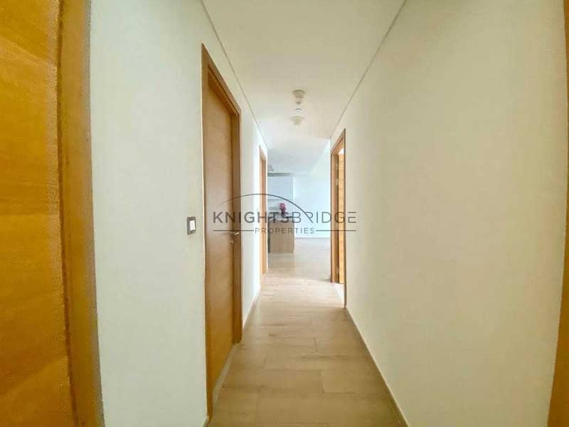 Chiller Free | Close To Metro | Pool View - Image 7