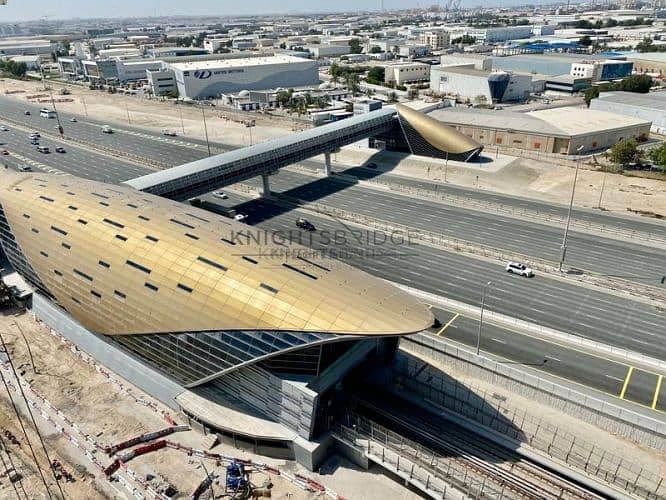 Chiller Free | Close To Metro | Pool View - Image 18