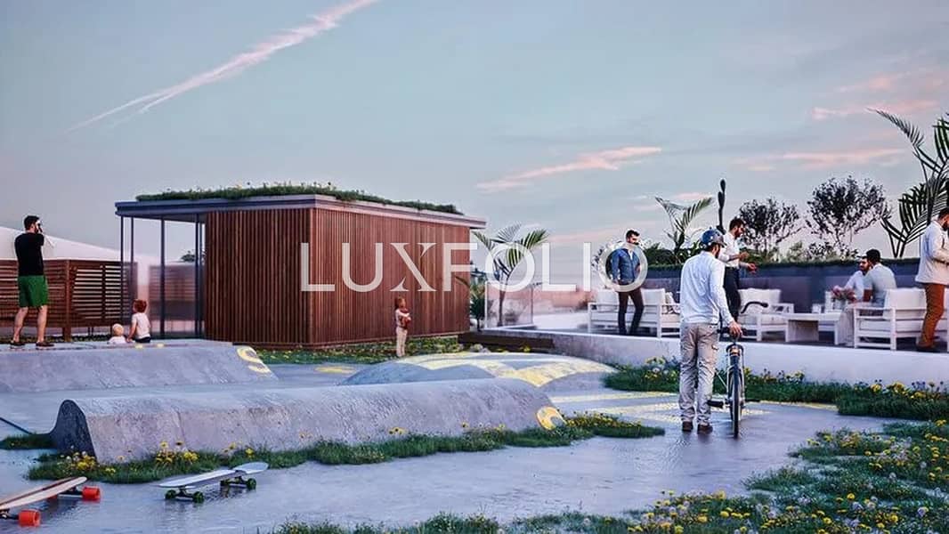 POOL VIEW | FULLY FURNISHED | BRAND NEW - Image 9