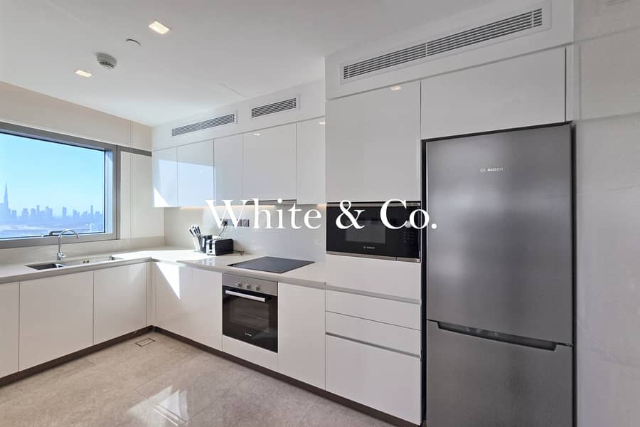 Sky Collection | Closed Kitchen | Burj Views