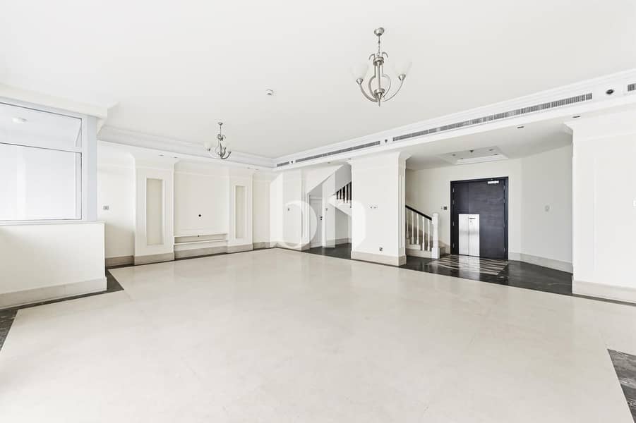 Rare Duplex | Full View | Large Layout | 3 Bedroom