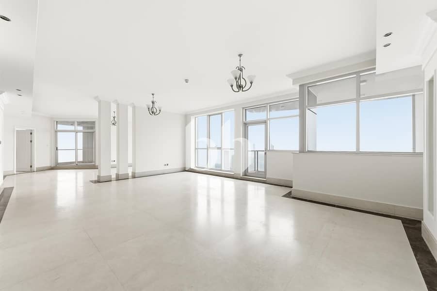 Rare Duplex | Full View | Large Layout | 3 Bedroom