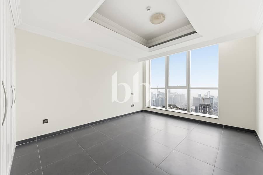 Rare Duplex | Full View | Large Layout | 3 Bedroom - Image 7