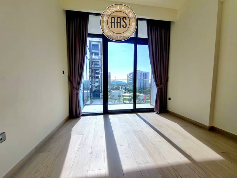 Corner Unit | Chiller Free | Attractive Layout | Amazing Balcony View