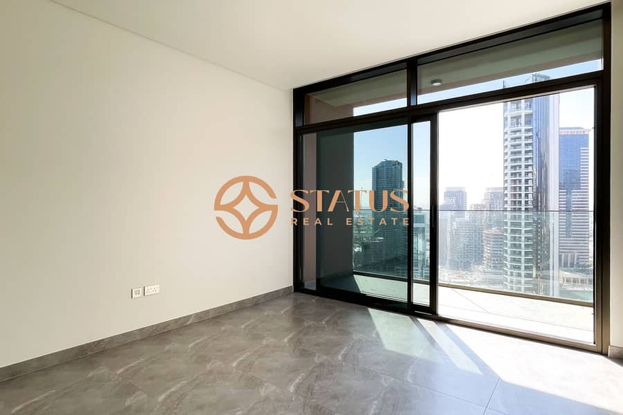 Full Canal View | Middle Floor | Brand New Studio - Image 8