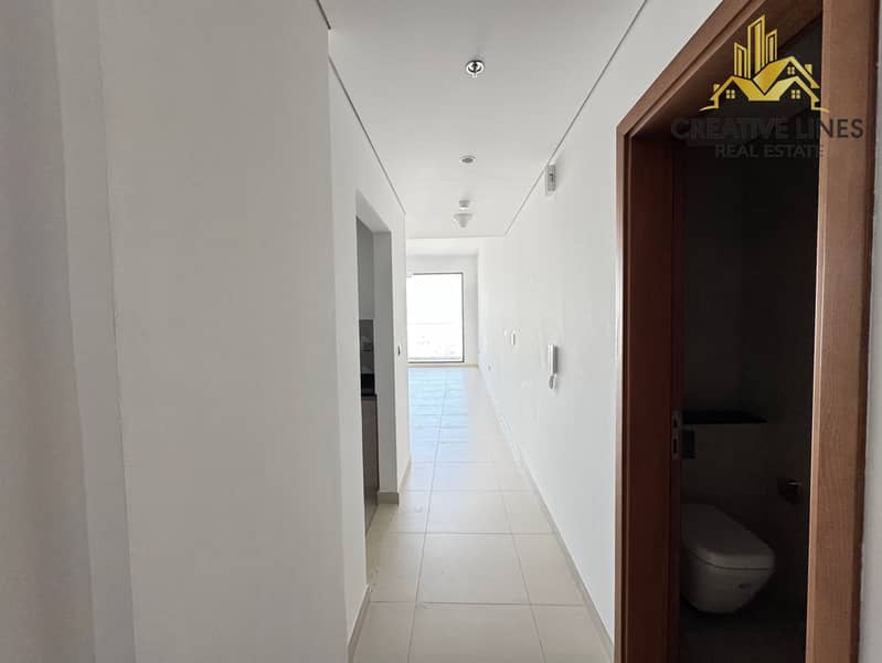 Brand New Ready To Move Spacious 3 Bedroom Apartment