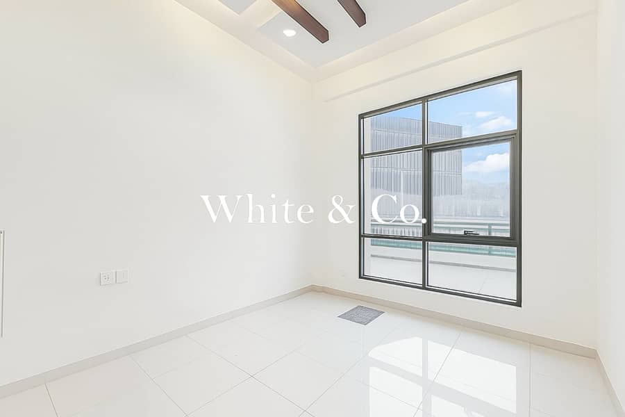 Must -See | Luxury Living | 3 Bedrooms - Image 8