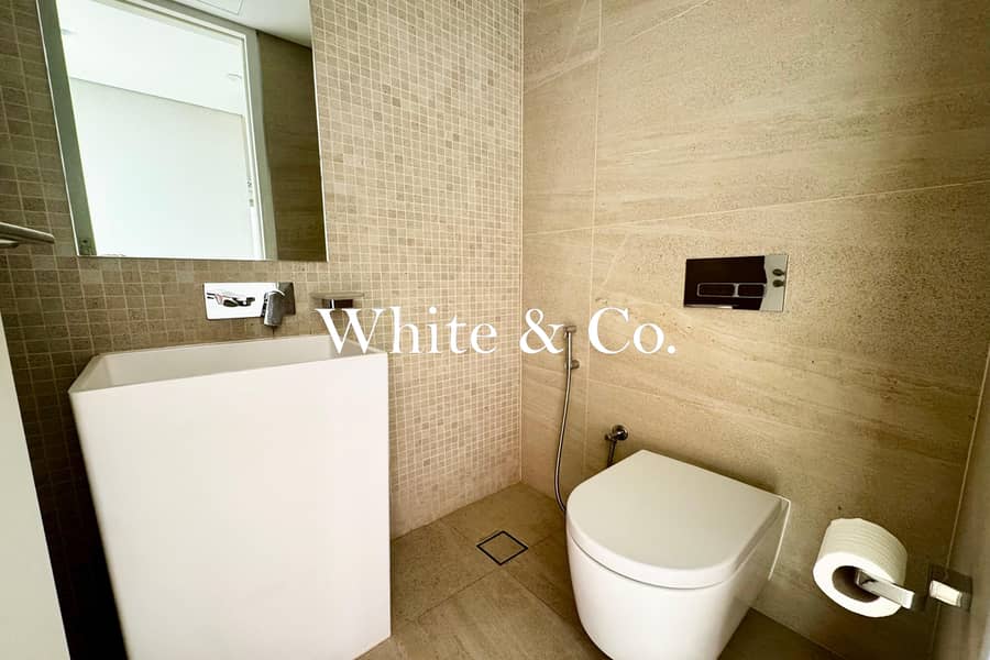 Sea and Garden View | High Floor | Vacant - Image 12