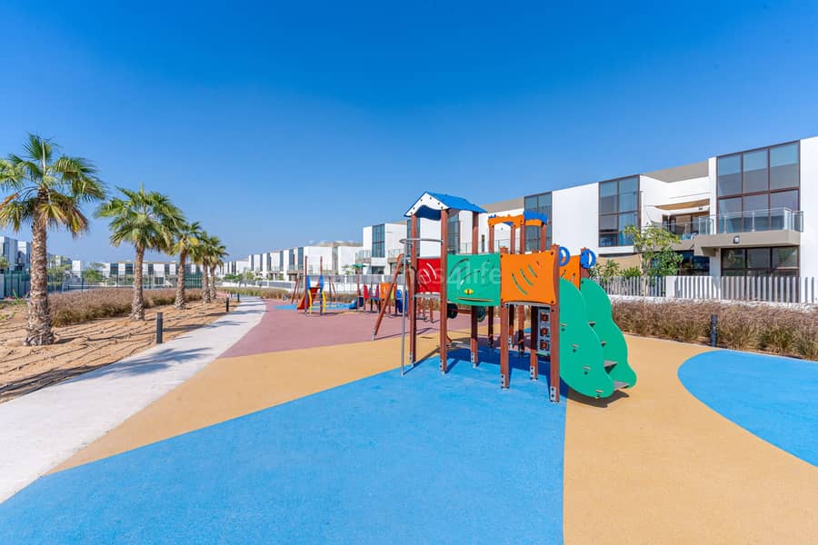 3 BEDS + MAIDS ROOM | READY TO RENT | VACANT