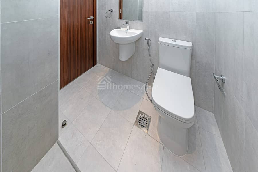 3 BEDS + MAIDS ROOM | READY TO RENT | VACANT - Image 17