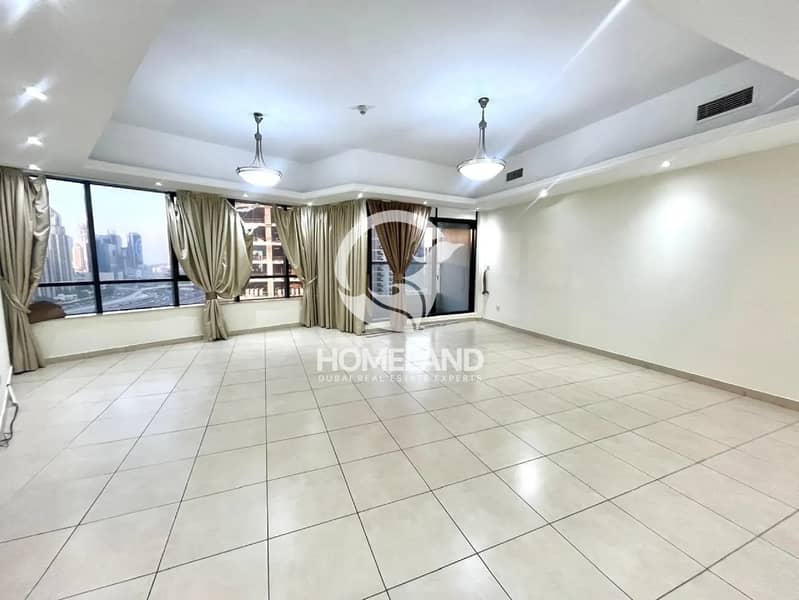 3 Bedroom + Maids | Vacant | Closed Kitchen