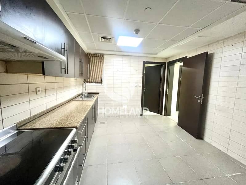 3 Bedroom + Maids | Vacant | Closed Kitchen