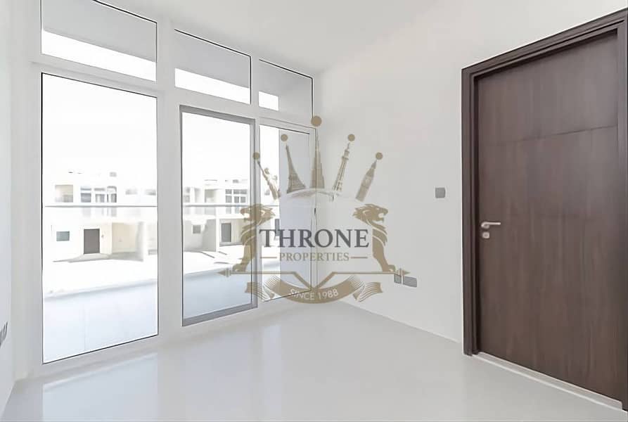 Single Row | Vacant Soon | Near To The Amenties - Image 10