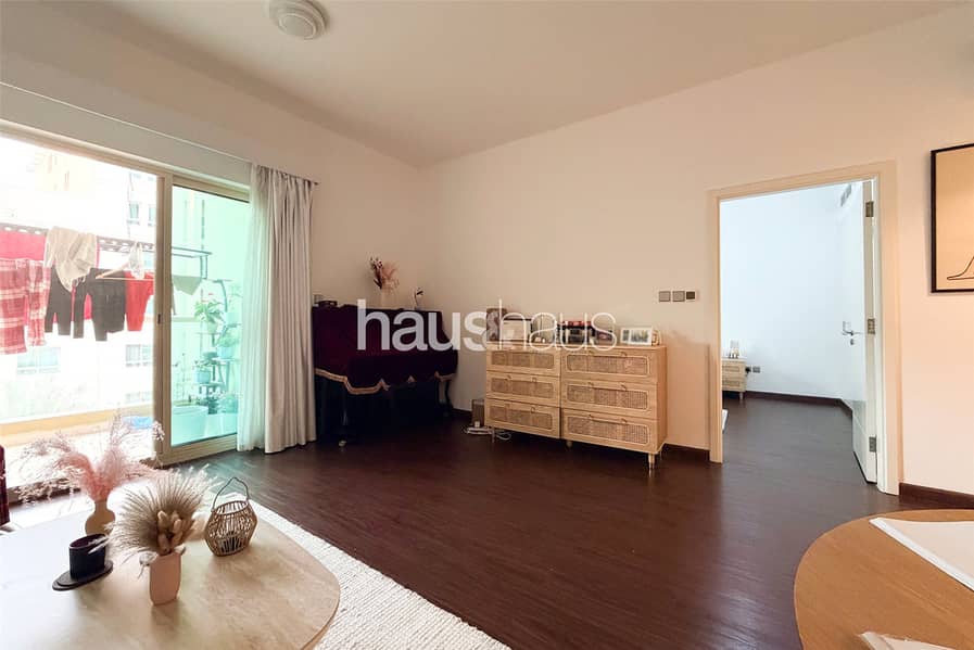 Vacant on Transfer | Semi-Upgraded | Cash Owned