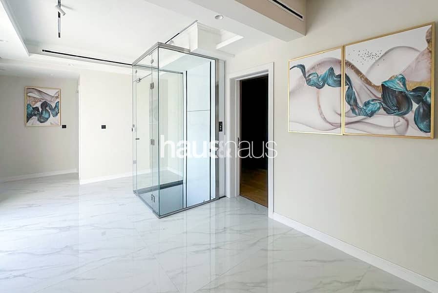 Luxury villa-Fully Renovated-Pool and Elevator - Image 14